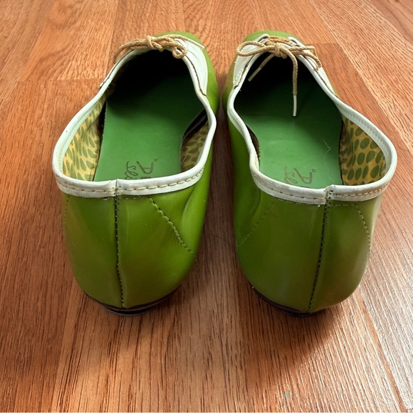Vintage 1970s Retro Deb Don Slippers Green White Lace Toe Flats Size 7 - Picture 4 of 7